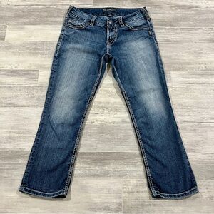 Silver SUKI Capri Jeans Women's 29‎ Stretch Blue Denim Thick Stitched Embroidery